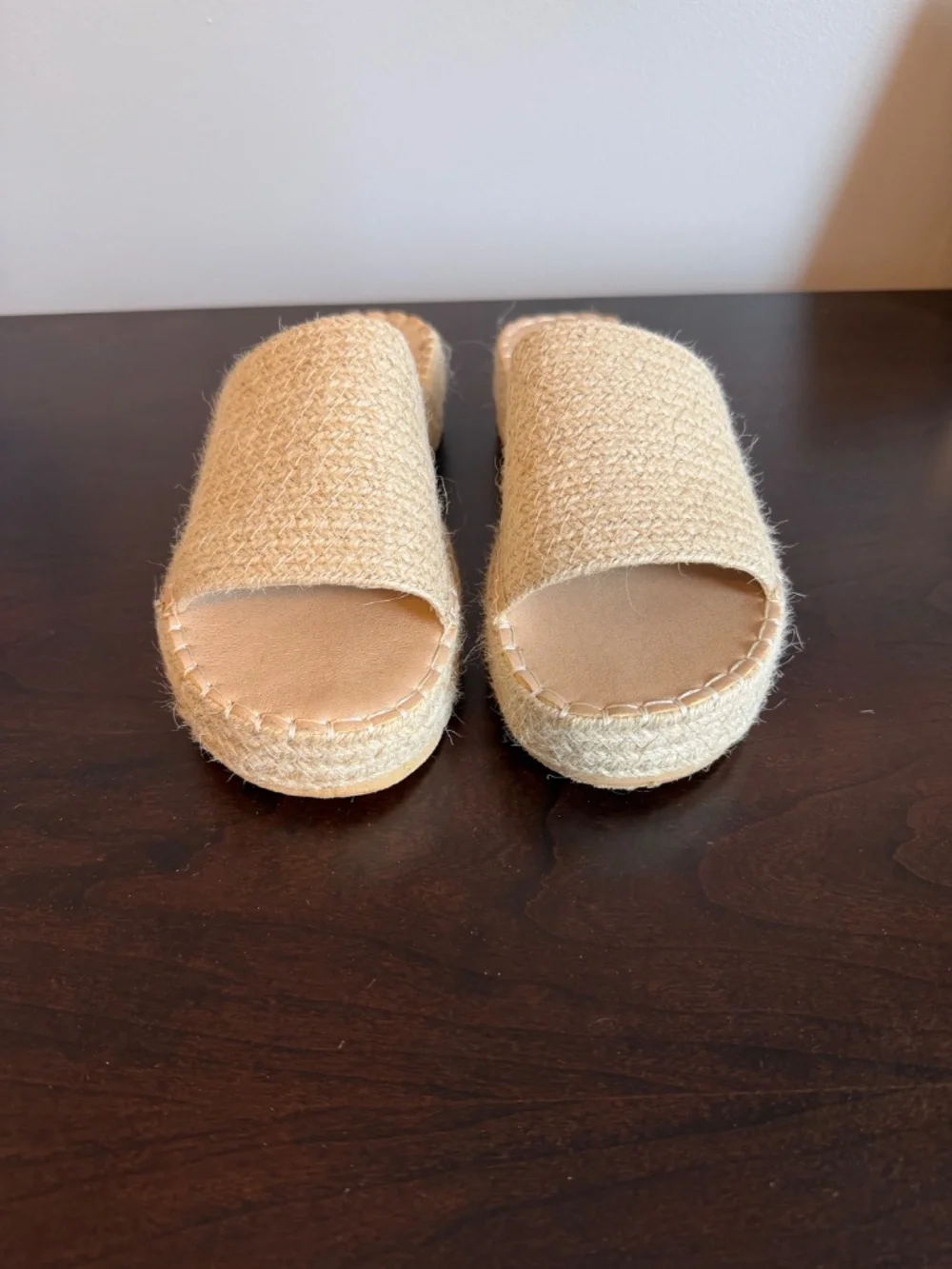 Beach jute wedge slides